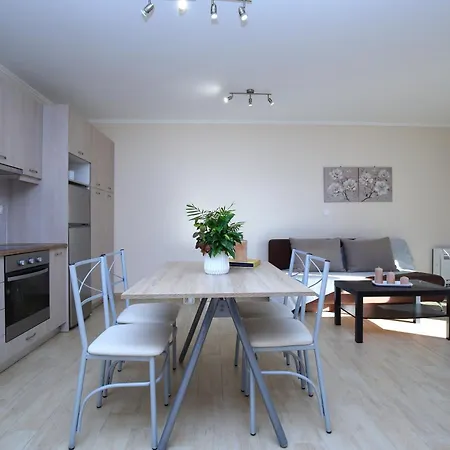 アパート Neapolis