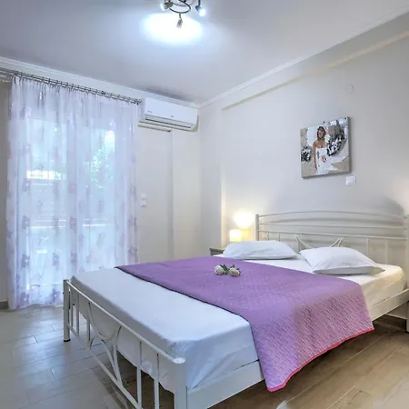 アパート Neapolis *